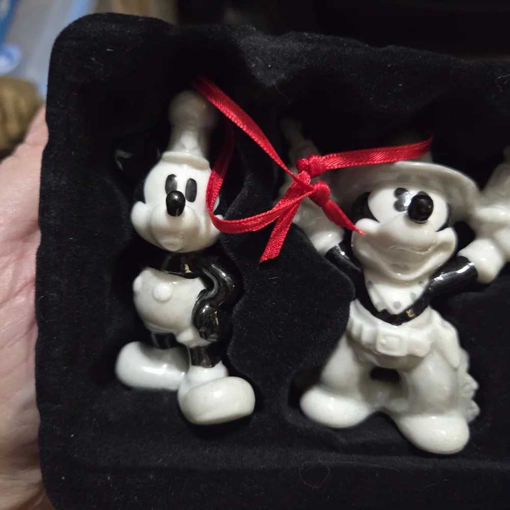 Vtg Disney Mickey Mouse 70 Happy Years Ceramic Ornaments Boxed Set 7 1928-1995